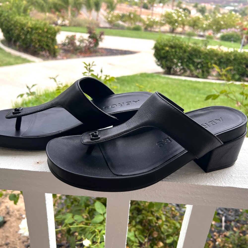 New in Box - AEROSOLES - Clio Sandal - Black Leather - Size 9